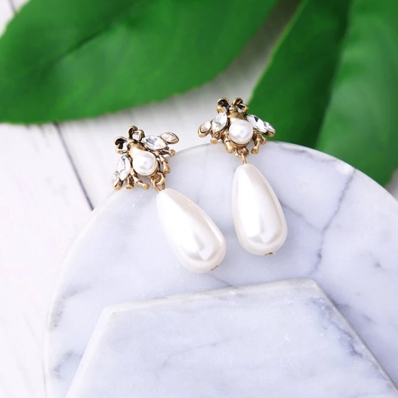 Vintage Gold Insects Drop Pearls Pendant Earrings - Picture 5 of 7